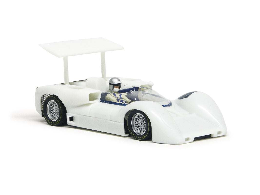 CA16Z1 CHAPARRAL 2E WHITE KIT W/PRE ASSEMBLED PAINTED PARTS